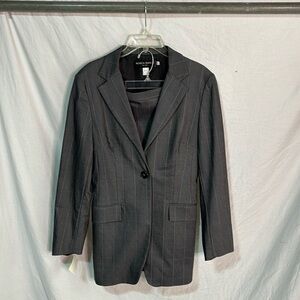 Monica Bianco grey white pin stripe stretch suit jacket 10 skirt 6 vintage nwt